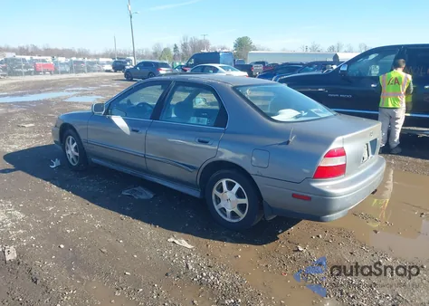 1994 Honda Accord Ex/Ex-R из США, поврежденный, VIN 1HGCD5650RA120519